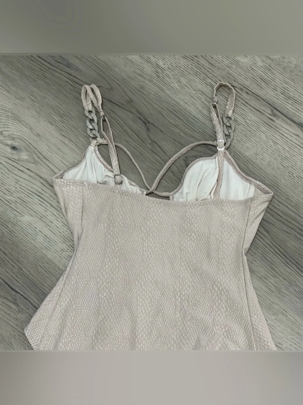 Robin Piccone Blush Beige Plunge Underwire OnePiece Chain Strap Swimsuit 12 $228